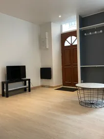 Thiers city center apartment - Image 5