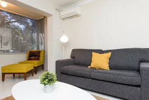 Townshend Central Subiaco Apartment - Image 3