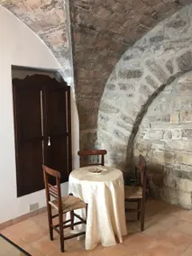 Historical stone house in Abruzzo, Italy. - Image 3