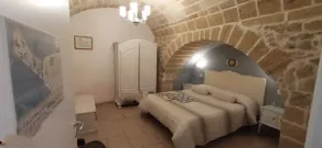 The ancient manger Palazzo Saraceno - Image 3