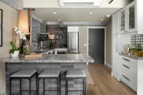 Designer's Dream - Downtown Waterfront! - Image 2