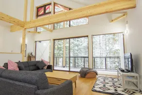 Alps Retreat Chalet - Image 4