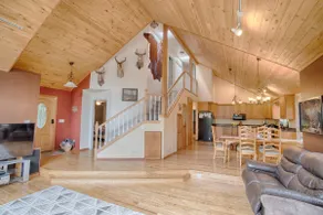 Cabin On NAT'L FOREST! LAKE & CREEK minutes away! - Image 4