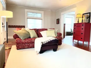 Immaculate, spacious 3 BR, near UPMC + PSU - Image 2