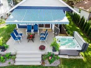 Blue Fish Cottage-Hot tub, Kayaks, fire pit - Image 3