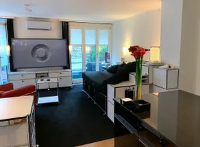 Designer apartment with air conditioning & large terrace - Image 2