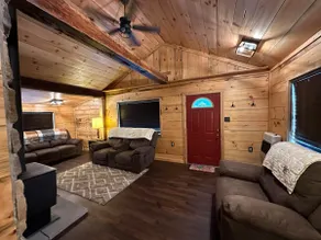 Cabin with river access - Image 3