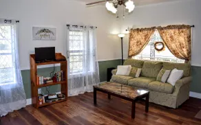 Mulberry Acres - Quiet Retreat on four acres - Image 3