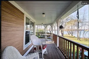 Lovely Lake property adjacent to GlacierHills Park - Image 4