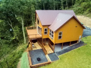 Tree Top cabin on the Shenandoah River - Image 5