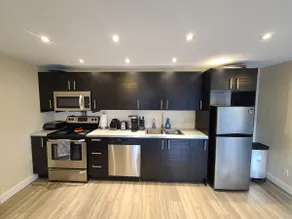 Private 1bd 1 ba suite w/ lake views - Image 3
