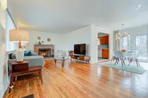 Exceptionally clean, well equipped home in Dayton. - Image 2