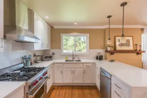 BREATHTAKING VIEWS Executive Lafayette Family Home - Image 3