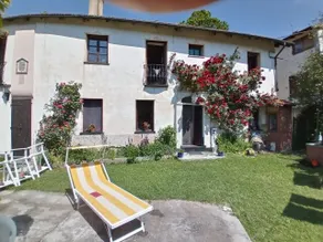 Ancient country house from the 1600s - Image 2