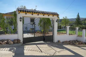La Masía rural house next to the river - Image 4