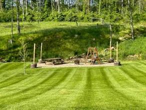 Mountain Lane *Get~A~Way* King Suite, Pet Friendly - Image 2