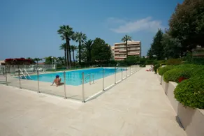 Le Tamaris – Terrace with Sea View/Tennis & Garden - Image 3