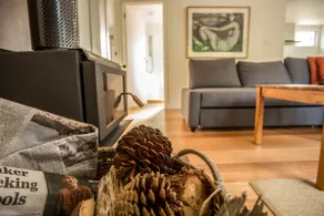 Saltair Cabin-Waterfront getaway with beach access - Image 3