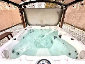 Hot tub getaway |Quiet 2bdrm Home | N. Broadripple - Image 5