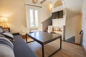 A charming little house in the heart of the city - Image 2