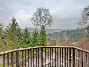 Charming, view, large deck, private/walk downtown - Image 5