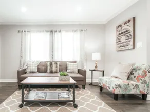Chic OneBedroom @ the Best VaHi/Midtown Location - Image 4