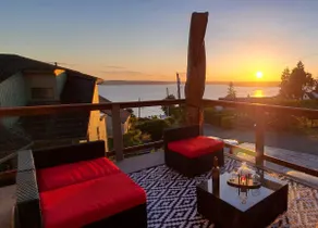 Spacious Home with Amazing Views - 2 mins to beach - Image 3