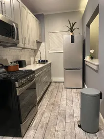 1 bed, 2 rooms, 4 guests Cute&new. Free parking - Image 3