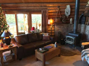 Cedar Crest Lodge - Image 5