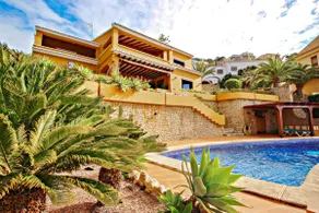 Villa El Portet Strand. 150m. fra stranden med smuk (opvarmet) swimmingpool - Image 3