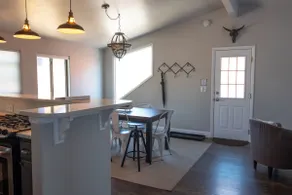 Main Street Retreat Downtown (entire house) - Image 4