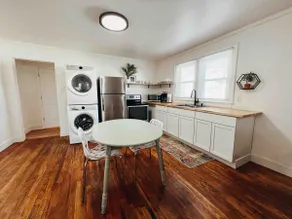 1BDRM, Open, Convenient, Private Parking, Laundry - Image 5