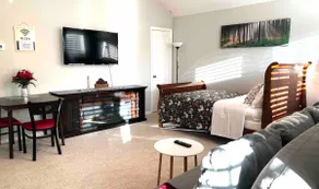 Private Apartment in Gated Community, Sleeps 5 - Image 3