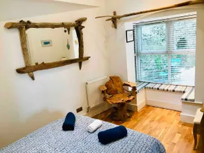 Stunning sea views Ventnor Apartment - Image 2