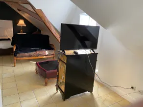entire apartment: two to three people - Image 4