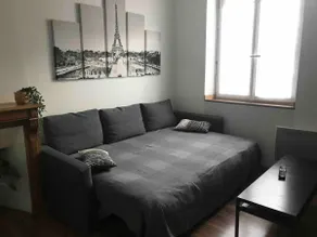Large 2-room apartment in the Saint-André neighborhood - Image 5