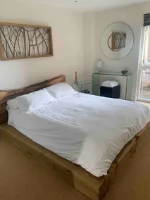 Unique Luxury Seaside Apartment on Swansea Bay - Image 3