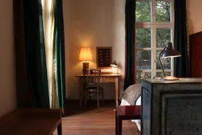 Garden apartment in Art Nouveau house in the center - Image 4
