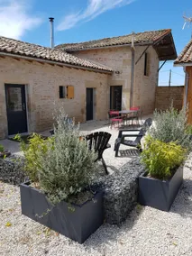 Charming cottage in the heart of Pays Mellois - Image 3