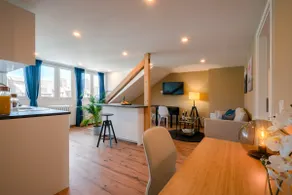 Central 70 sqm attic apartment (No. 8) for 4 people. - Image 2