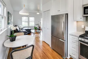 Bush Street Home in San Diego - Image 4
