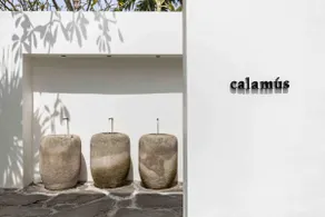 Luxury Minimalist Villa in Umalas Private Pool - Image 2