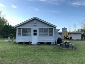 Family Friendly Beach Cottage (Pleasant Beach) - Image 2