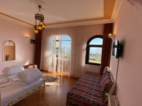 Studio with Balcony and Sea View in Old City - Image 3