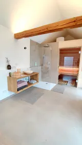 Idyllic house in a quiet location with private sauna - Image 4