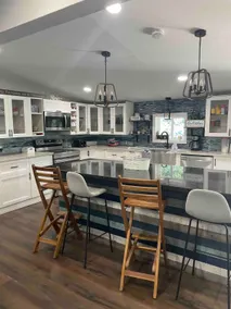 Spacious 4BR Retreat•Sleeps 8 Near Cincinnati - Image 3
