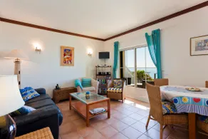 Vista Linda- Beautiful Seaview Apartment - Image 3