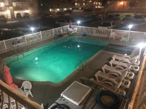 Cute beachfront condo with pool and 2 bedrooms! - Image 3