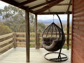 Mansfield Colonial Cabin with Stunning Views - Image 4
