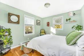 Simple Cottage-Pet Welcoming + Beach Pass Included - Image 3